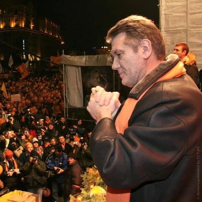 Мода барикад. Як одяг ставав голосом протесту в Україні і світі